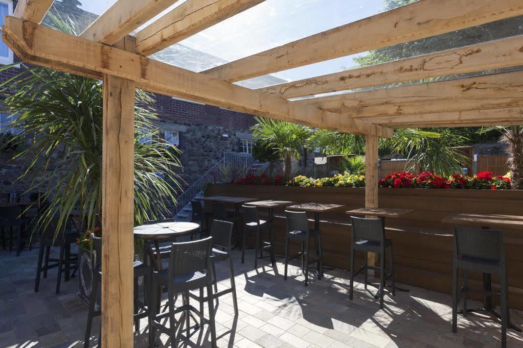 The White Hart Hotell Cullompton Exteriör bild